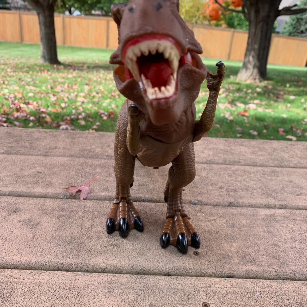 Realistic Tyrannosaurus Rex Roaring Twisting Moving  With Flashing Red Eyes 21" - Picture 4 of 12